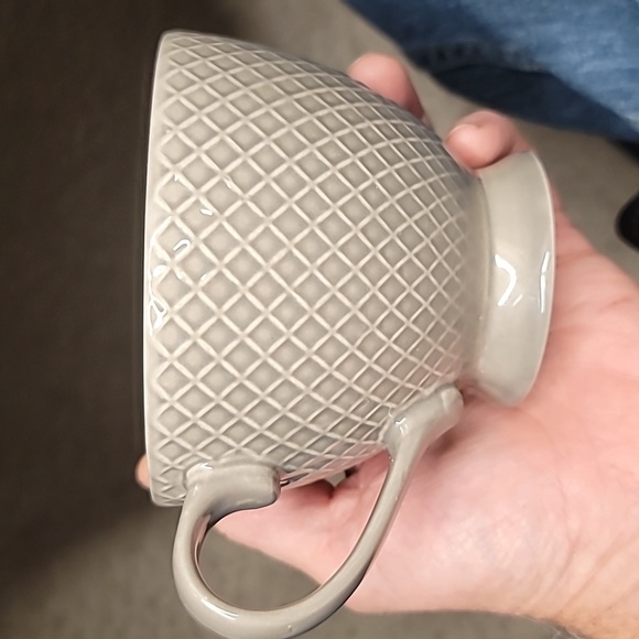 SIGNATURE HOUSEWARES Pad Print 14 oz Stoneware Footed Coffee Mug - Picture 3 of 4